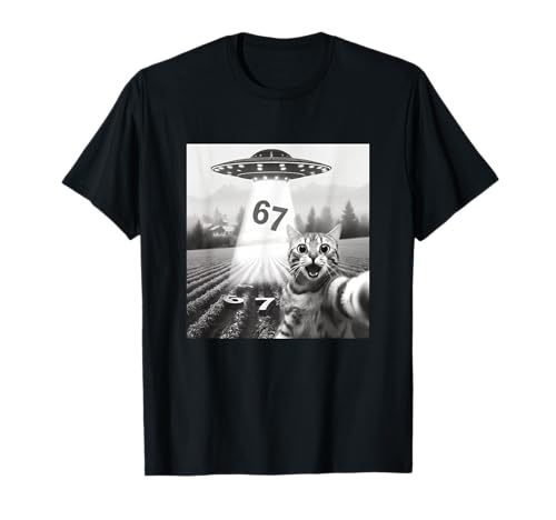 67 Chat Selfie avec Alien UFOs Funny Cat Six Seven Meme UFO T-Shirt