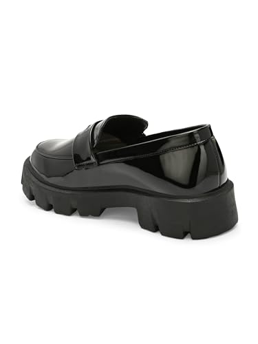Image of Leo's Fitness Men's Patent Moccasin Shoes for Casual & Stylish Wear