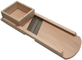 Grande mandoline et râpe de cuisine en bois pour légumes et crudités