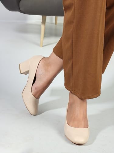 Image of Carlton London Women's Textured Round Toe Block Heel Pumps