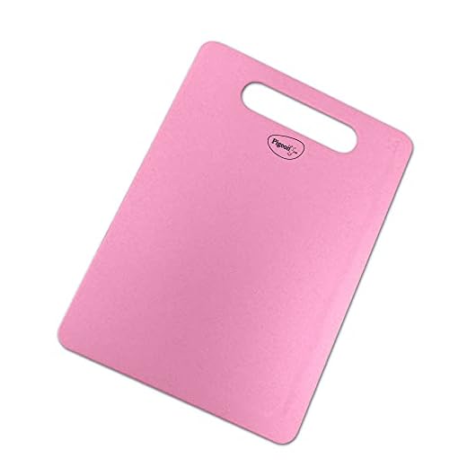 Pigeon Strong Polycarbonate Chopping Cutting Board with Handle (Pink), M (14744)