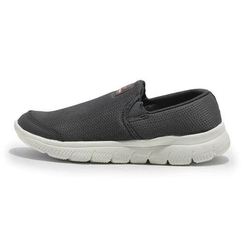 Image of Woodland Men's Pull-On Walking Shoe