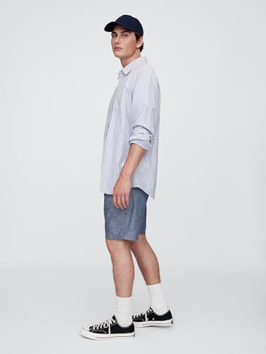 Image of Gap Men Solid Regular Fit Mid Rise Shorts