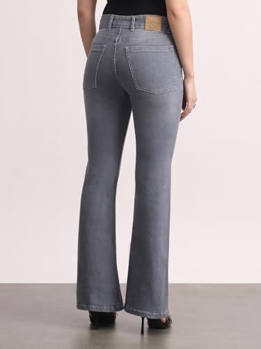 Image of Urbano Fashion Women's Mid Rise Bootcut Washed Jeans Stretchable