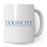 Steuerberater Tasse mit Spruch: Tax and the City - Geschenk Steuerberater Steuern Steuerfachangestellter Steuerfachwirt Kaffeetasse - Steuerberatung witzig Keramik Kaffee-Becher in blau & weiß