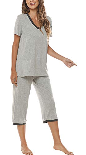 Image of JINSHI Women's Pajamas Set Short Sleeve Top and Capri Pants Lightweight Sleepwear Comfy Pjs Lounge Set with Pockets