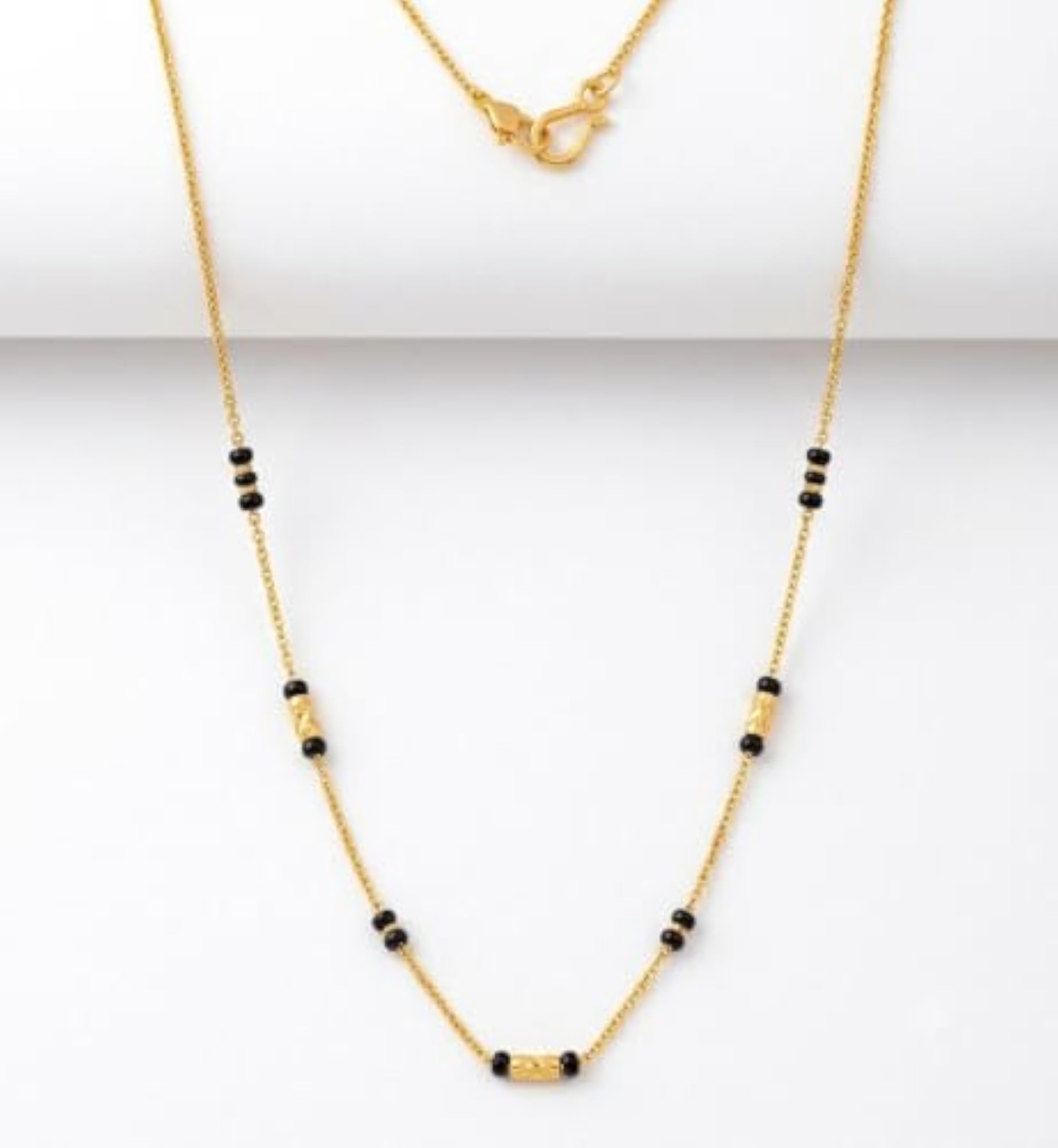 Elegant Mangalsutra Featuring Black Bead Chain & Cylindrical Stations