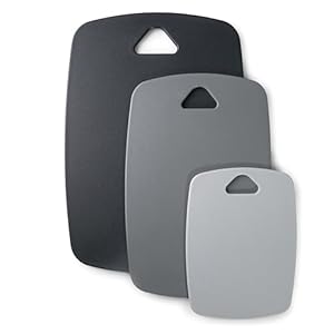 Lacor – 60500 – Set di 3 taglieri bifacciali, polipropilene, BPA free, leggero, resistente, lavabile in lavastoviglie, antibatterico, igienico, 20×15, 30×20 e 35×25 cm