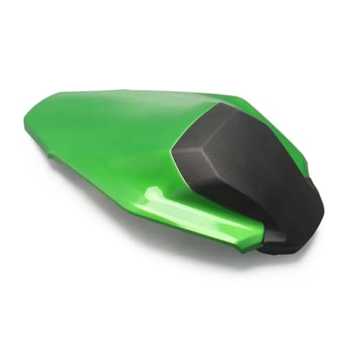 Capot de selle moto vert aérodynamique protégeant le carénage arrière