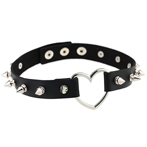 Clyhon Collar de gargantilla de cuero sintético punk rock gótico anillo de remaches con punta ajustable, Collar de cuero ajustable Punk PU Collar Goth Fans, Collar con colgante para mujeres y niñas | Ya disponible en tu tienda friki favorita! En mundofriki.es!