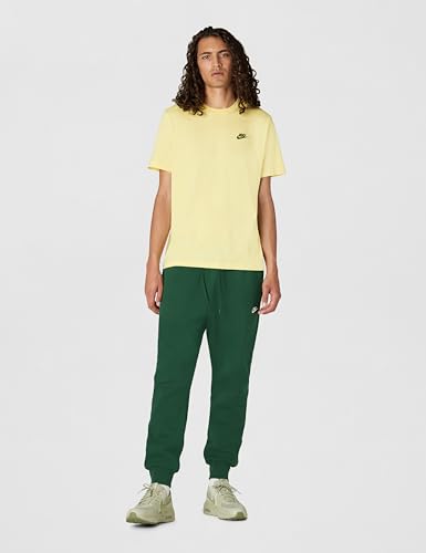 Image of Nike Men's Sportswear Club T-Shirt