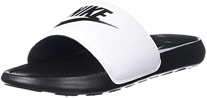 Nike Men's Victori One Sneaker