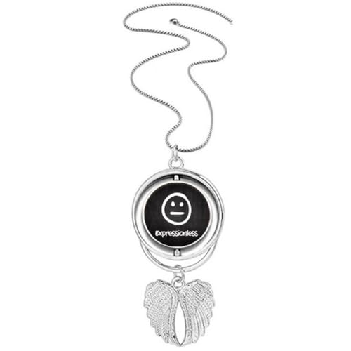 Collier chat ailes d'ange : un bijou poétique et raffiné d'une grande finesse