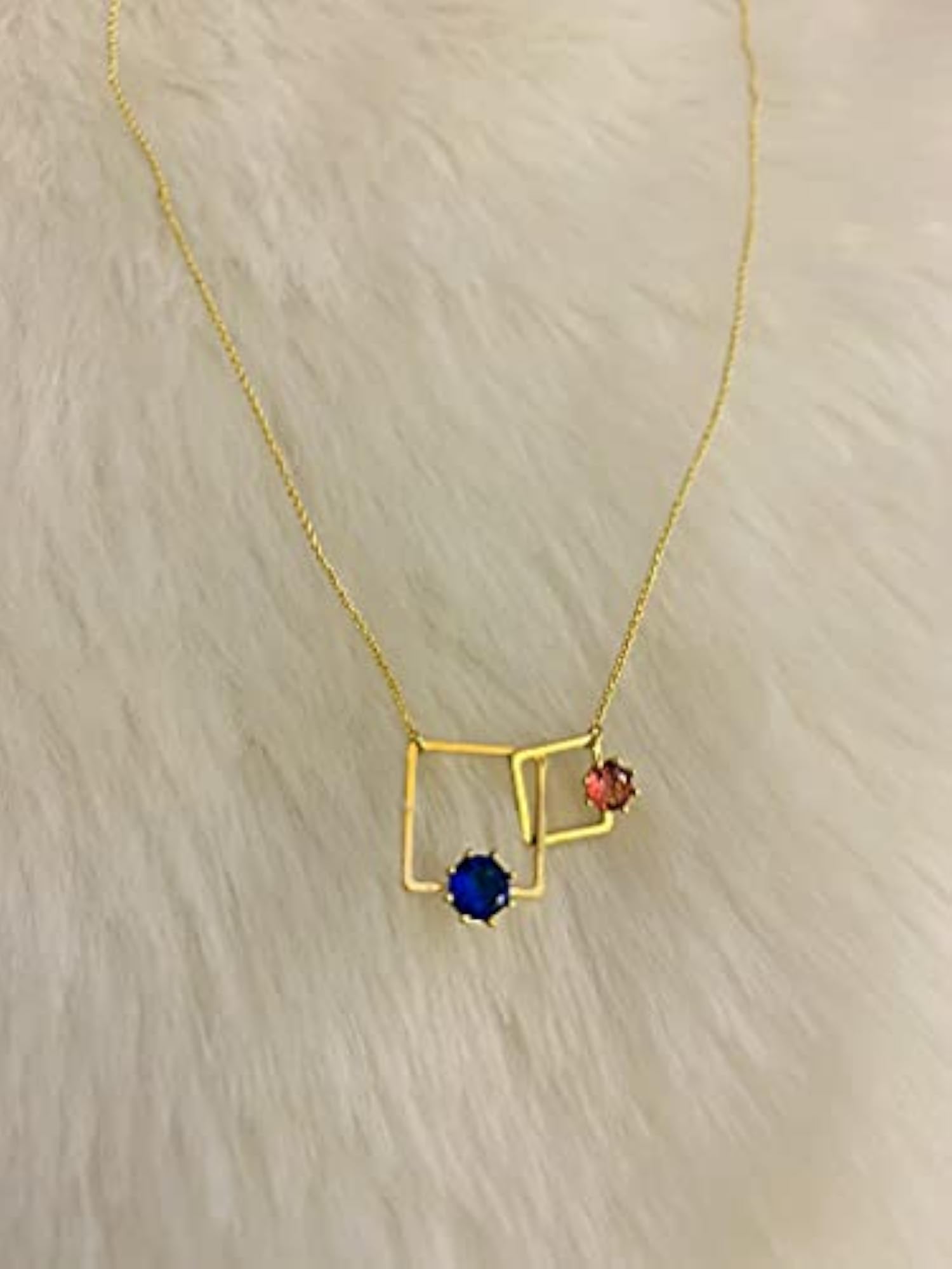 Stylish Chain Pendant Necklace for Dress-Up
