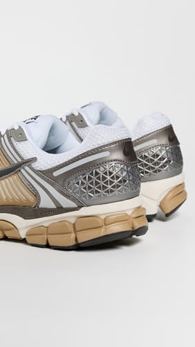 Image of Nike Zoom Vomero 5 Men's Shoe