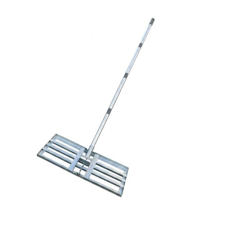 Rastrillo nivelador de césped de Metal con Mango Largo de 75 Pulgadas, esparcidor de Arena de Suelo Resistente for césped de Campo de Golf de Patio(25.5*75.5cm)