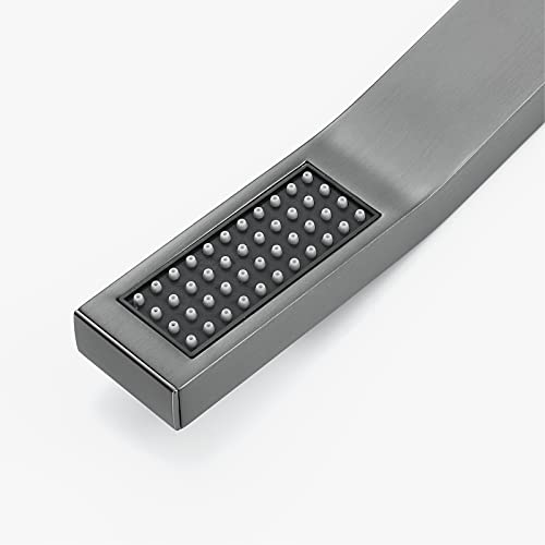 Pommeau de douche haute pression gris résolvant le manque de débit avec sa douchette