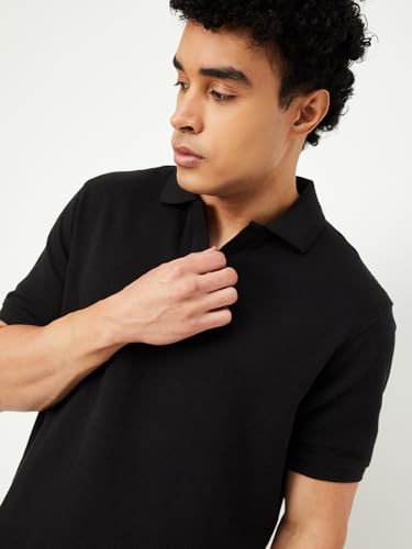 Image of Max Men's Half Sleeves Textured Johnny Collar T-Shirt