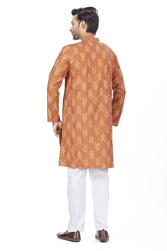 Image of Studio Shringaar Men's Cotton Blend Relaxed Fit Ikat Printed Knee Length Kurta