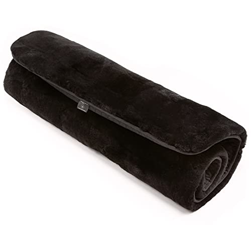 Werner Christ Lammfell Hundedecke Hundeteppich/Hundematte aus echtem Schaffell, der ideale Schlafplatz für Ihren Hund, Größe 50 x 80 cm in braun