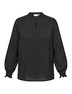 Top Long sleeve Normal cut Material composition: 56% recycled polyester, 44% polyester