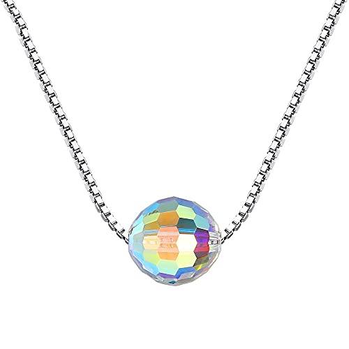 Pendentif boule de cristal et collier pur résolvant le choix de bijou pour robe de soirée