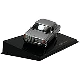 Mercedes-Benz 200D (W123) silber 1976 1:43 IXO