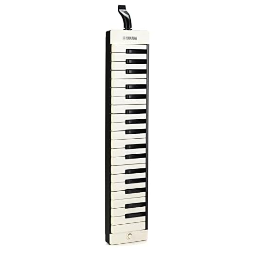 Yamaha Pianica 37-note Melodica, Black (P-37EBK)