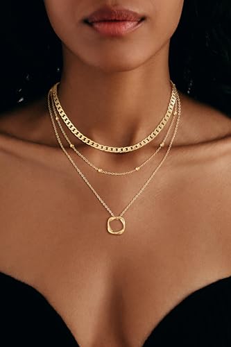 Layered Gold Necklaces for Women, Layering Stackable Dainty 14K Gold Plated Circle Pearl Rectangle Pendant Choker Necklace for Women Trendy Cuban Link Snake Chain Necklace Fashion Jewelry Sets2