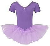 BALLETT TUTU MIT KLEINEN EXTRAS 🖤 Der Ausschnitt des süßen Kurzarm Tutus ist vorn und am Rücken gerafft und vorn zusätzlich mit drei Glitzersteinen bestückt. Der Rock besteht aus 3 Lagen abstehendem Tüll. Ein Mädchentraum und perfektes Geschenk für jede kleine Ballerina (leuchtende Augen garantiert).