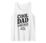 Célébrez les papas les plus cool avec ce design radio d'inspiration vintage Parfait pour les pères qui aiment la musique et la nostalgie, ce produit est un excellent sujet de conversation pour les réunions de famille ou les sorties décontractées.