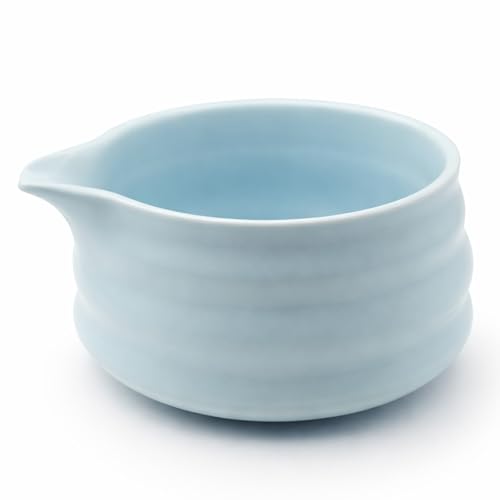 BlendWell Ceramic Matcha Bowl with Spout Light Blue Chawan Mixing Bowl for Whisking and Pouring Matcha Tea Dishwasher Safe