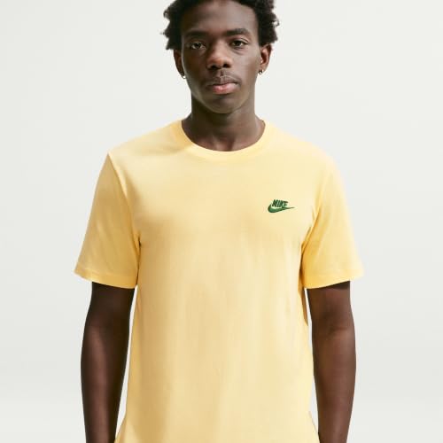 Image of Nike Men's Sportswear Club T-Shirt