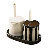 【Ensemble complet】Comprend deux pots d'assaisonnement en céramique avec couvercles assortis, deux cuillères et un plateau en céramique robuste pour un service et un stockage pratiques.