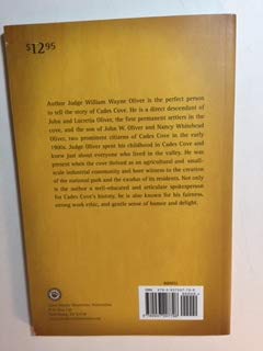 Paperback Cades Cove: A Personal History Book