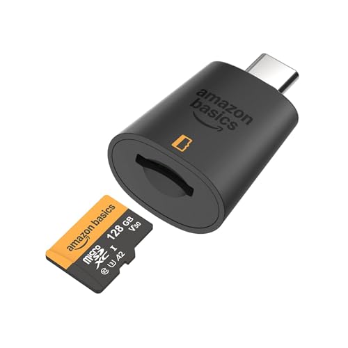 Imagen de un lector de tarjeta microSD USB-C con la tarjeta microSD Amazon Basics de 128 GB, mostrando su compatibilidad y facilidad de uso.