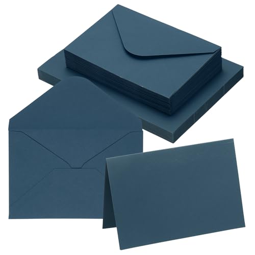 Tarjetas de felicitación en blanco y sobres para invitaciones artesanales de bodas y fiestas