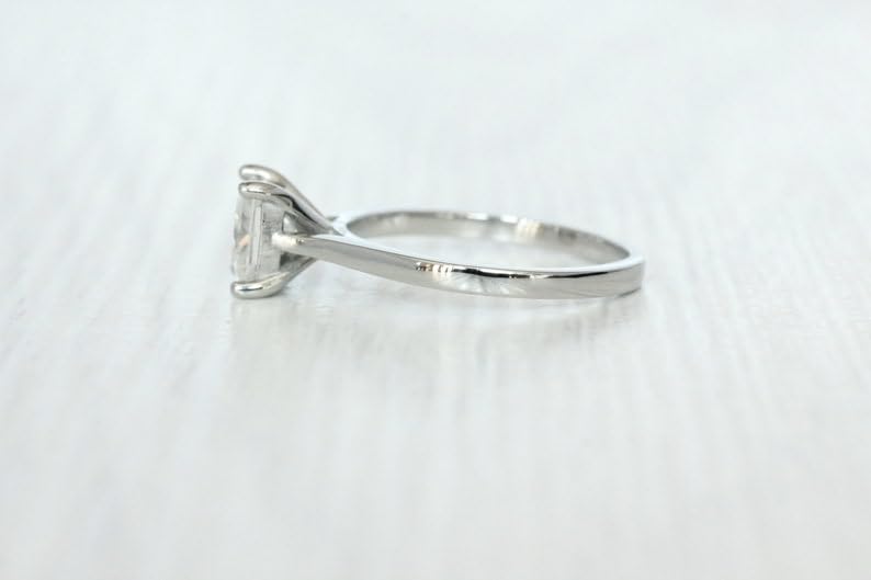 Anneau plaqué argent anti ternissement bague solitaire 925