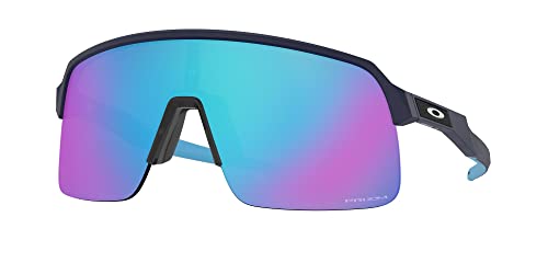 Oakley OO9463 - Paquete de lentes de sol OO 9463 SUTRO LITE 946306 azul marino mate y correa negra grande kit de accesorios, Azul marino mate, 39/139/138