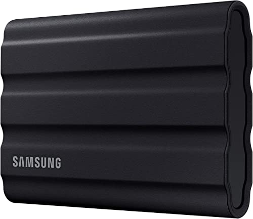 Samsung Portable SSD T7 Shield (MU-PE2T0S/EU), 2 TB, USB 3.2 Gen.2, 1.050 MB/s Lesen, 1.000 MB/s Schreiben, Schwarz + Amazon Basics Festplattentasche, schwarz – Bild 5