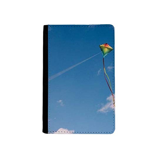 Porte-passeport bleu ciel blanc chic pour organiser vos escales
