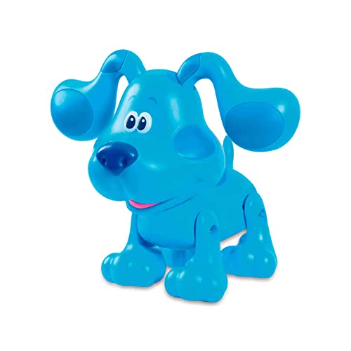 Famosa - Pistas de Blue y Tú, Walk and Play Blue, muñeco Interactivo Que anda y Tiene Sonido, ladra y Mueve la Cabeza, Mide 17 cm, fácil de Manejar, para niños Desde 3 años, (BLU29000)
