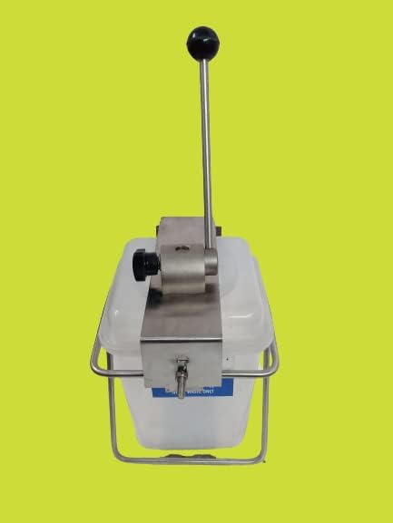 So Clean Needle Cum Syringe Hub Destroyer (1.5 L)