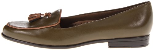 Image of Trotters Women's Leana Loafer Flat