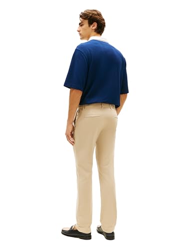 Image of Tommy Hilfiger Men's Casual Moisture Wicking Wrinkle Resistant Stretch Performance Pants in Straight Fit