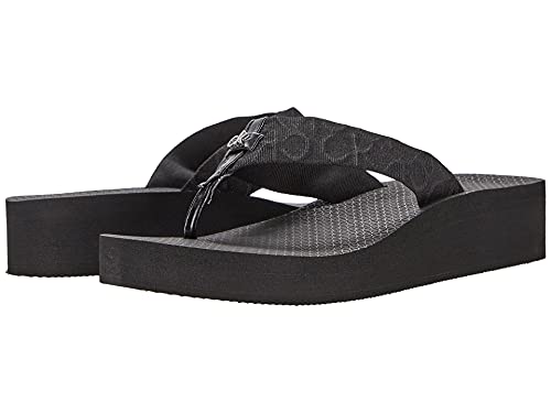 Image of Calvin Klein Meena