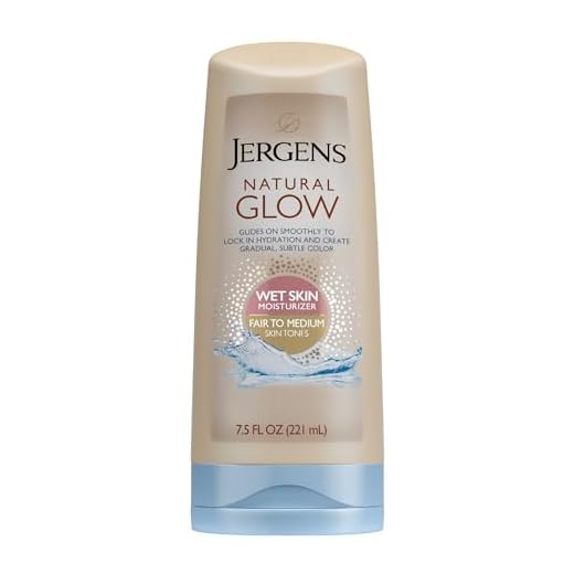 Jergens Natural Glow In Shower Lotion, Self Tanner for Fair to Medium Skin Tone, Sunless Tanning Wet Skin Lotion for Gradual, Flawless Color, 7.5 Ounce (Packaging May Vary)