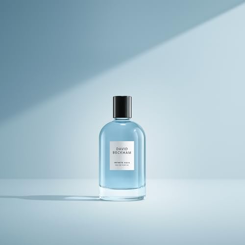 5. Bild von David Beckham Infinite Aqua, Eau de Parfum for him, aromatisch-aquatischer Herrenduft, Glasflakon, 100 ml