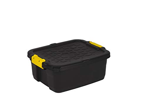 Robuste Transport- und Lagerbox "TOUGH" in Schwarz mit gelben Clips. Nutzvolumen von ca. 24 Liter. Stapelbar und nestbar. Maße BxTxH in cm: 50 x 40 x 20 1 Robuste Transport- und Lagerbox "TOUGH" in Schwarz mit gelben Clips. Nutzvolumen von ca. 24 Liter. Stapelbar und nestbar. Maße BxTxH in cm: 50 x 40 x 20