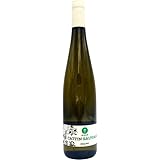 vin alsace promo Propriétaire de plus de 65 hectares de vignes, la famille Cattin constitue l’une des plus grandes maisons familiales alsaciennes exploitant son propre vignoble. Ses parcelles situées en Grand Cru d’Alsace, en AOC Crémant d’Alsace ou en AOC Alsace, se concentrent sur trois régions : sur la commune de Voegtlinshoffen, autour de Steinbach et près de Colmar.